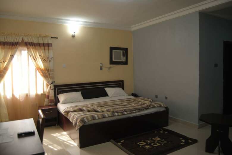 de Royal Legacy Hotel And Suites