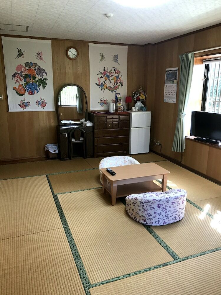 Hotel Minshuku Shizu