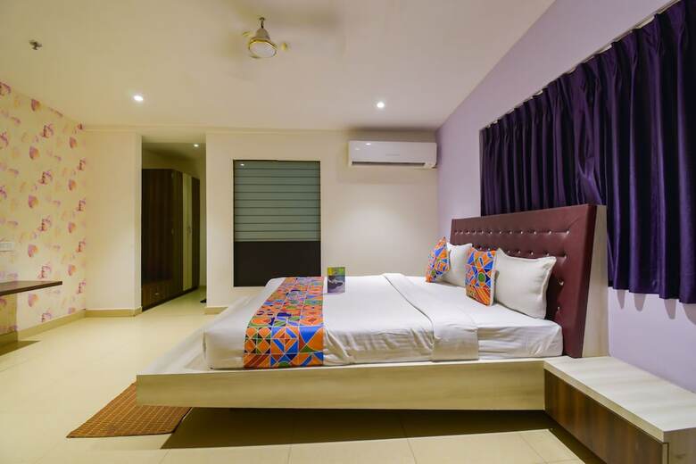Fabhotel Pentagon Airport