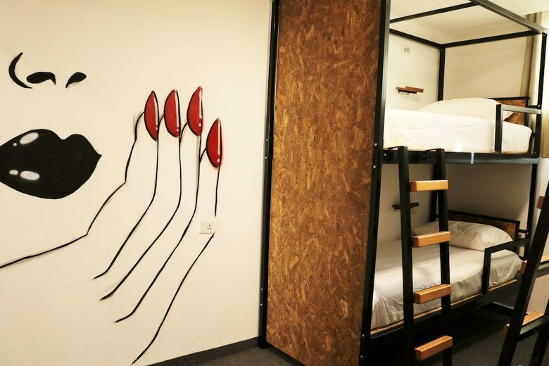 Hostal Nomads Hostel