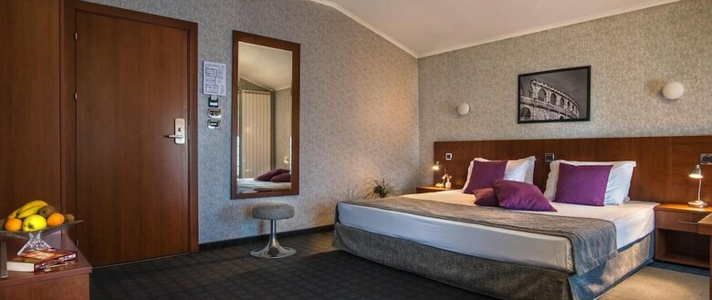 Hotel Forum