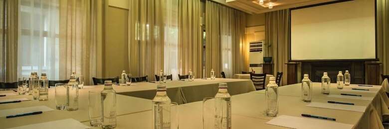 Hotel Forum