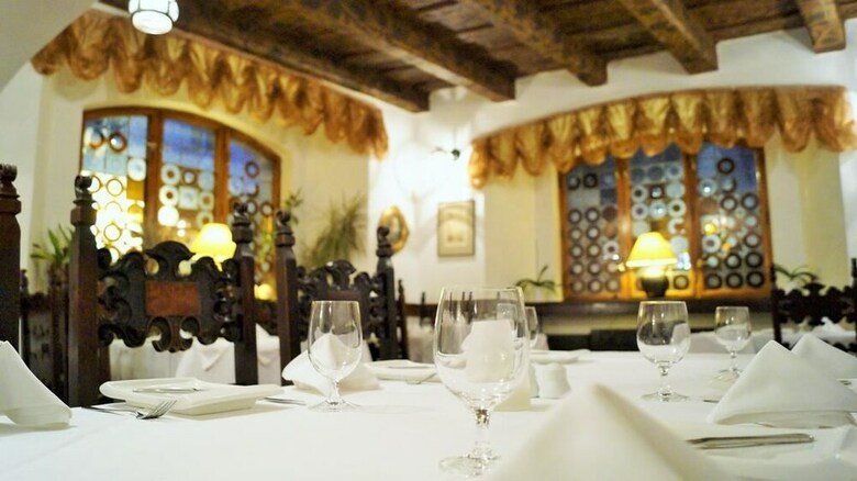 Hotel U Tri Pstrosu