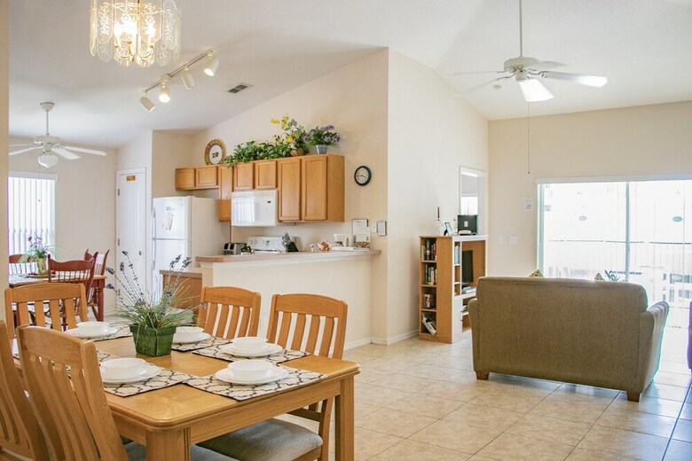 Davenport Pool Homes By Rmg  - Town Center Reserve