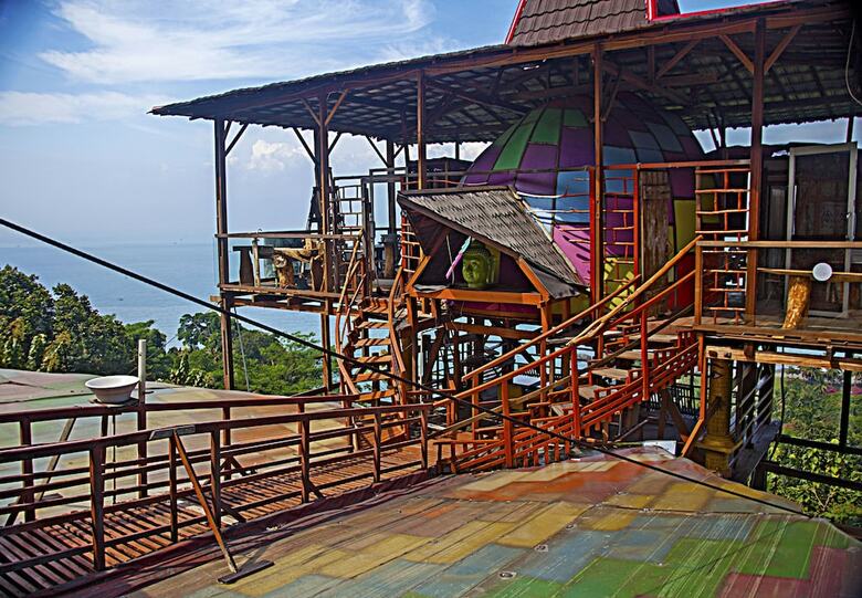 Hotel Karang Aji Beach Villa