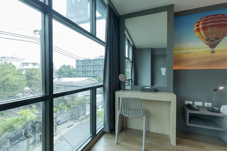 Hyde Park Hotel Bangkok