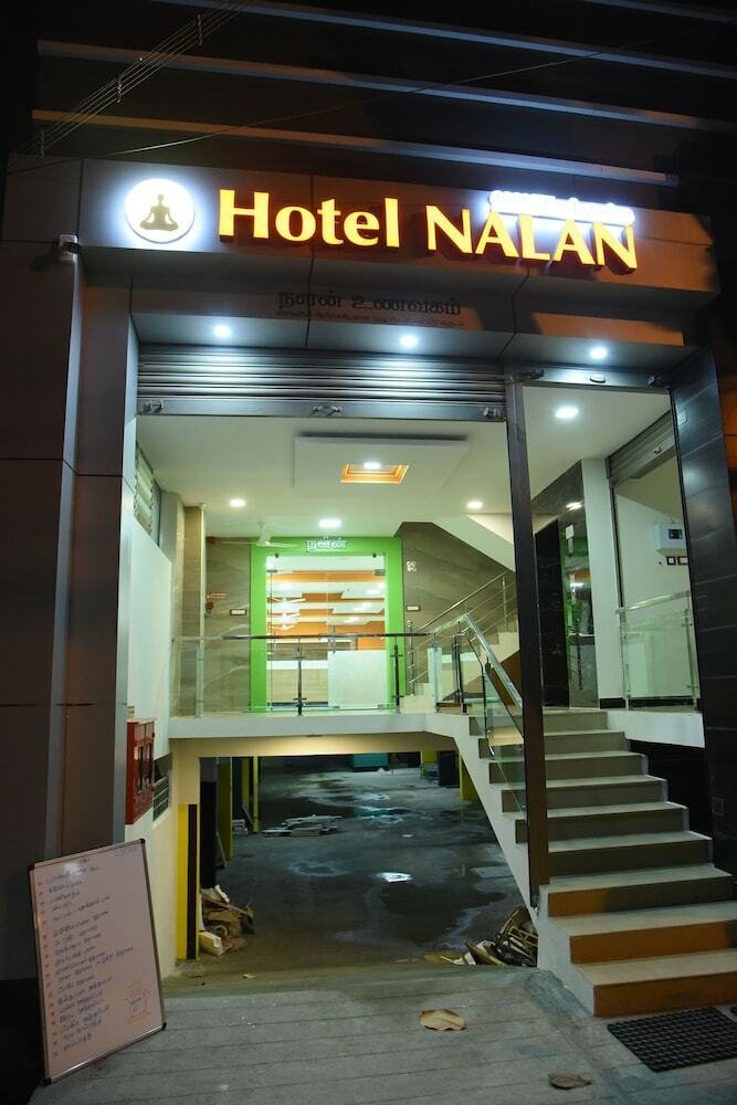 Hotel Santhoshpuri