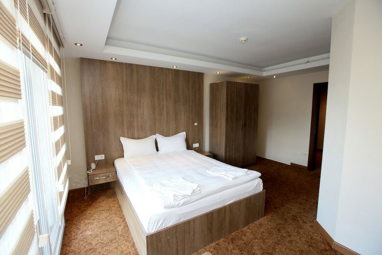 Ny World Hotel