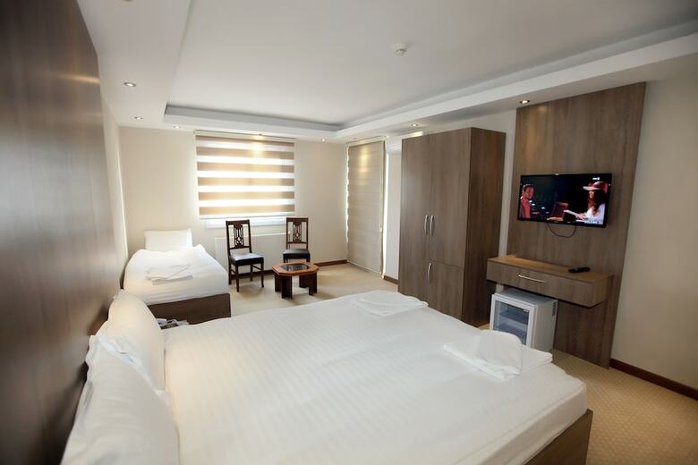 Ny World Hotel