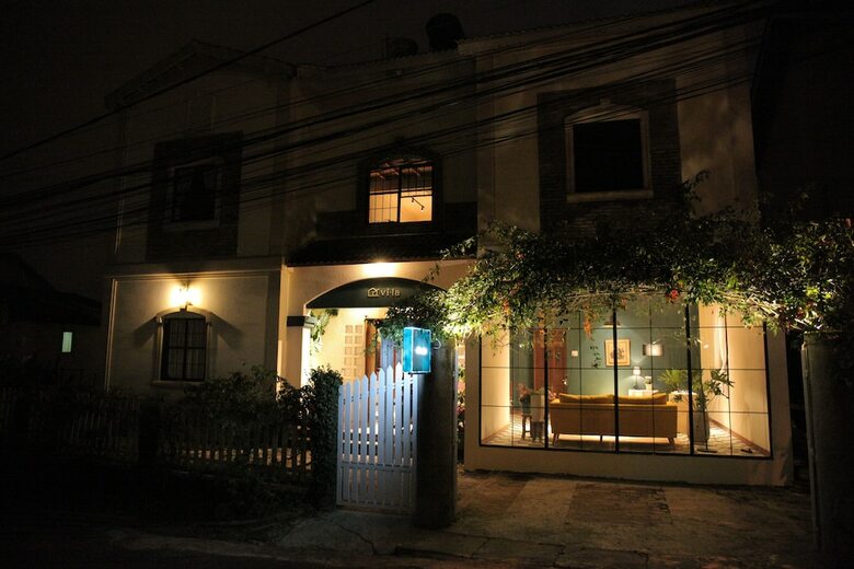 Hotel Vi-la Homestay Caf�