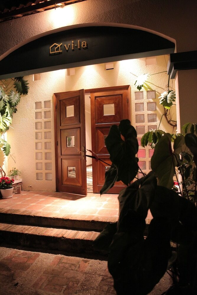 Hotel Vi-la Homestay Caf�
