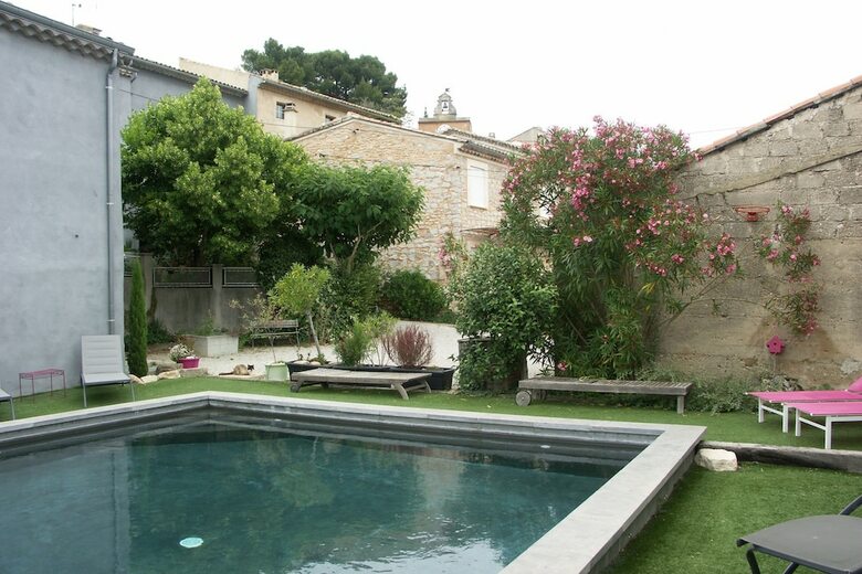 Hotel Maison D'h�tes C�t� Cour