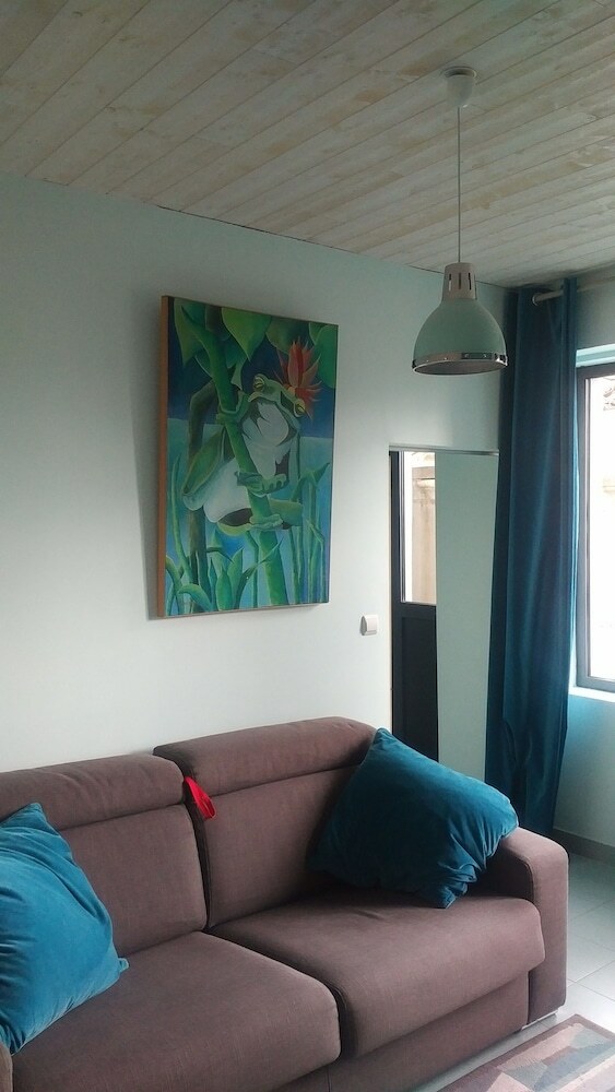Hotel Maison D'h�tes C�t� Cour