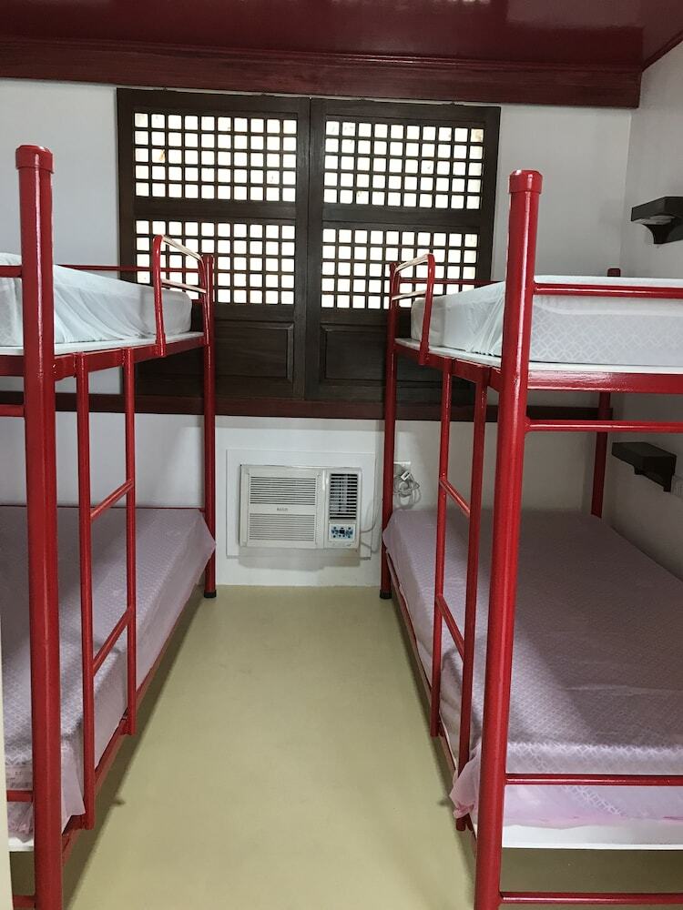 Hostal Casa Arrieta Hostel