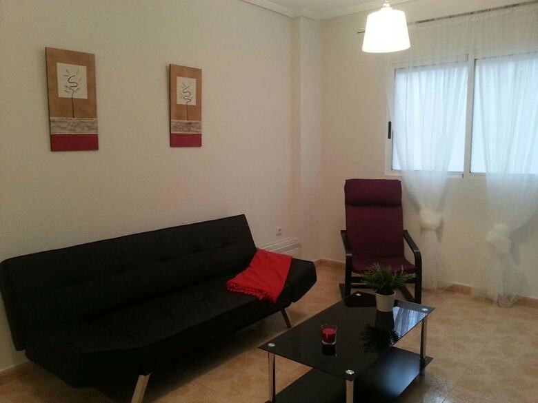 2 Bedroom Apartment Near Park