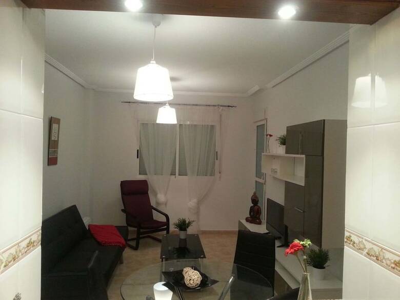 2 Bedroom Apartment Near Park