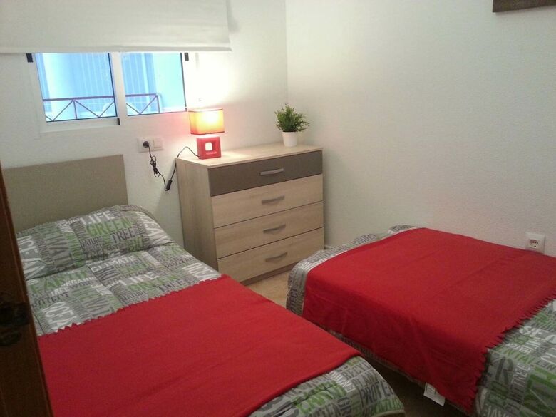 2 Bedroom Apartment Near Park