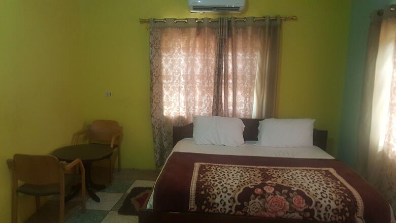 Hotel Yelsking Royal Lodge
