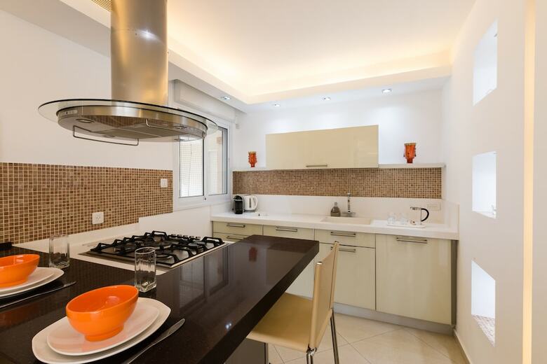 Apartamento Luxury Apt With Sauna Jacuzzi & Parking