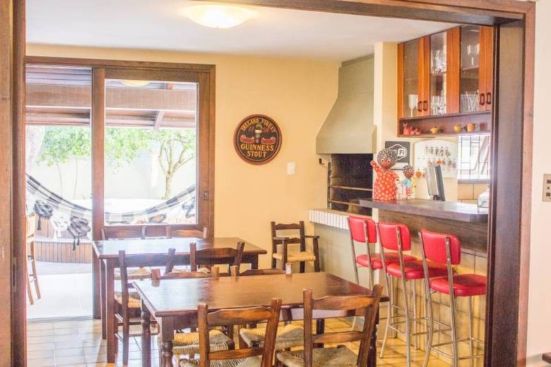 Hostal Beach House Floripa