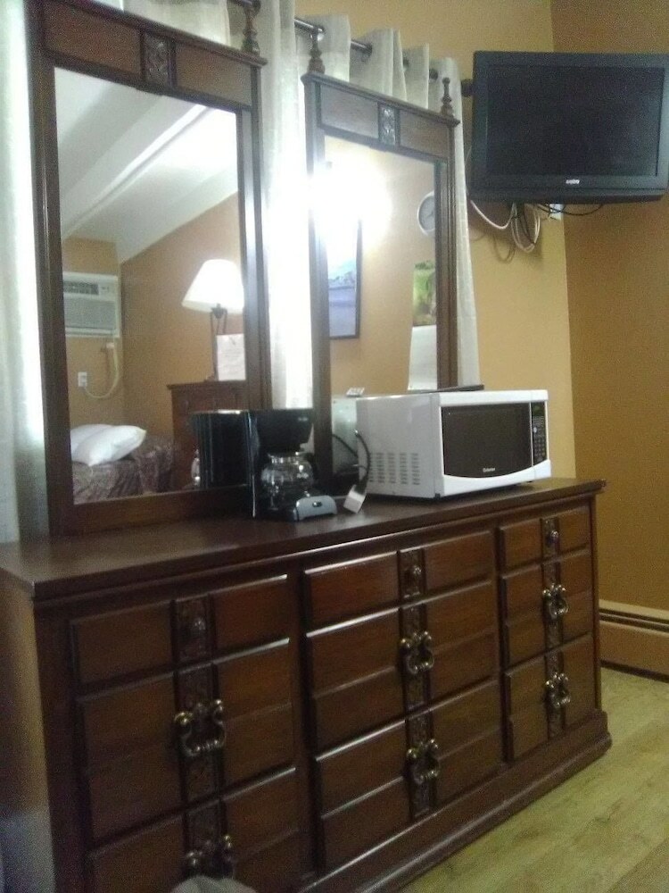 Motel Norway Inn