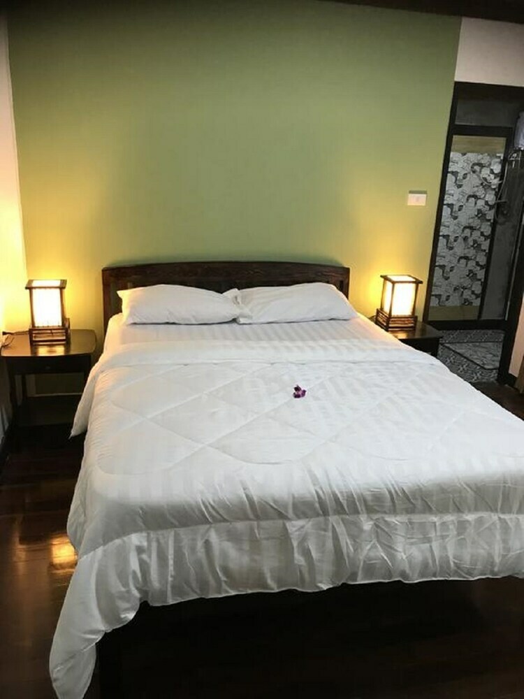 Hotel Jaidee Bamboo Huts