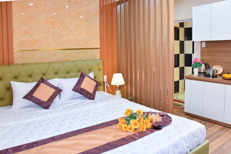 Hostal Henry & Iris Hotel