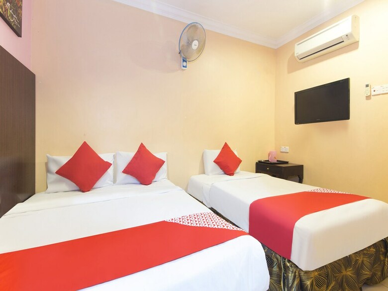 Oyo 425 Hotel Gs Inn