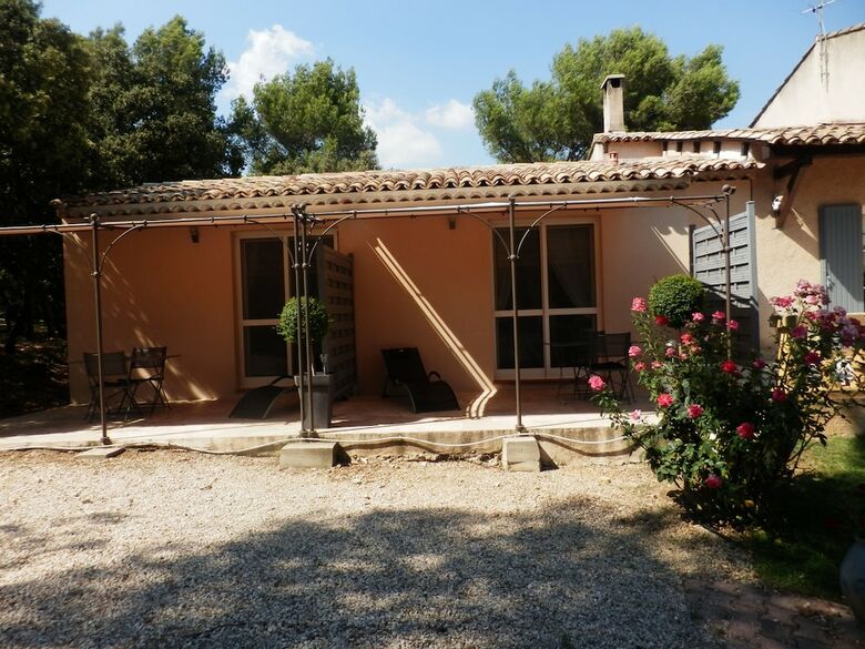 Bed & Breakfast Mas Les Vieux Chenes