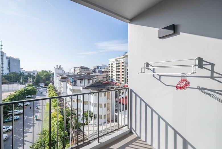 Apartamentos The Base Condo Pattaya By Supee