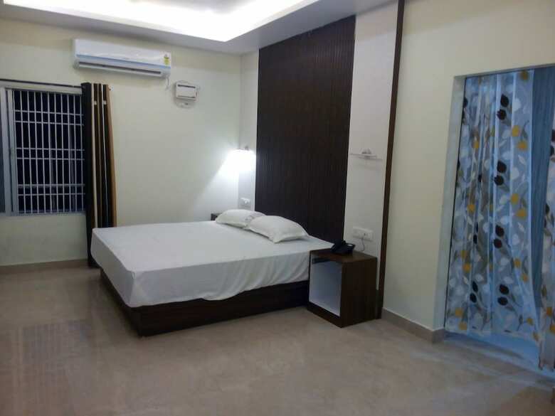 Hotel Marina Manor
