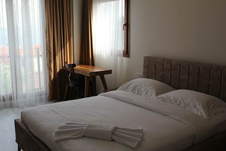 Hotel Lp Lagun Palas