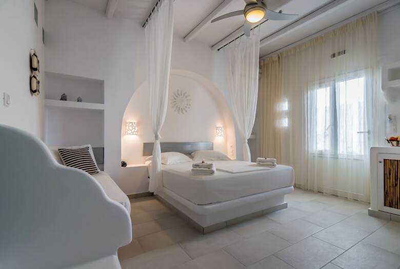 Hotel Niki Savvas Studio & Suites