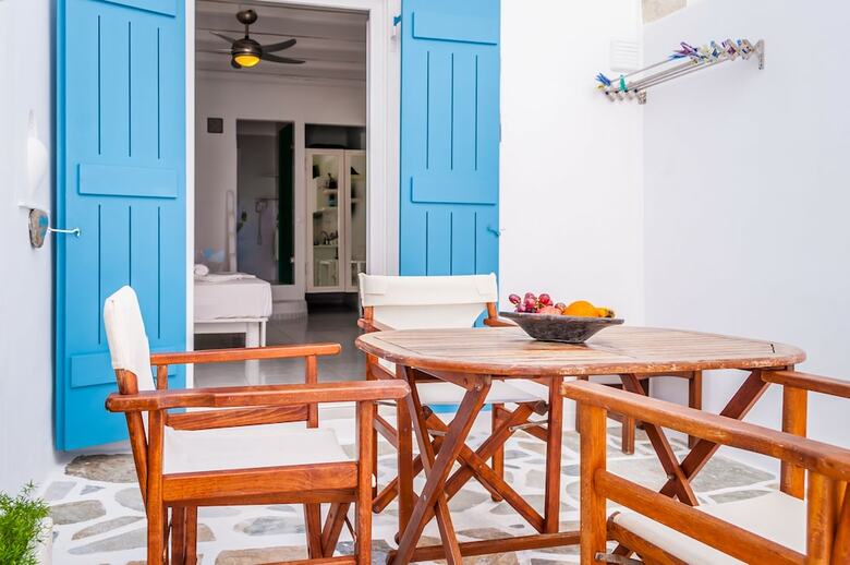 Hotel Niki Savvas Studio & Suites