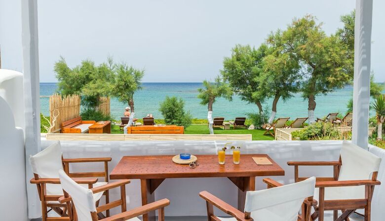 Hotel Niki Savvas Studio & Suites