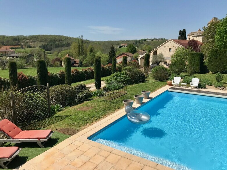 Agroturismo Domaine C�t� Granges
