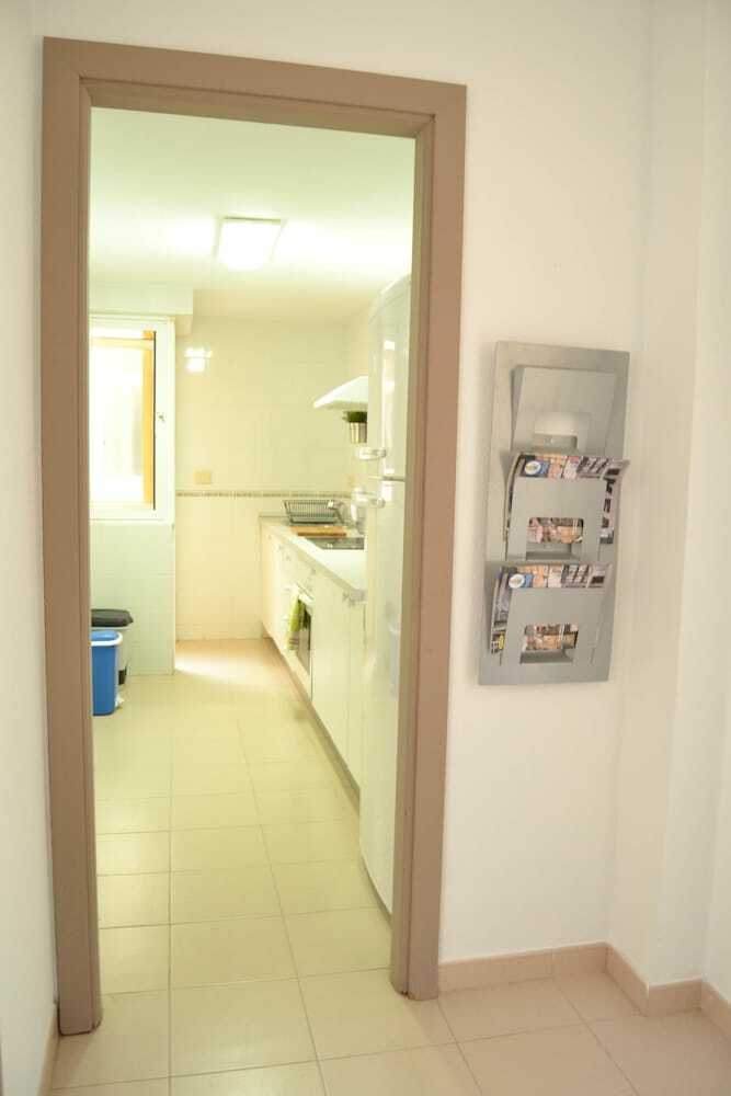 Apartamentos El M�dano, 3 Bedrooms, Pool, Balcony And Parking