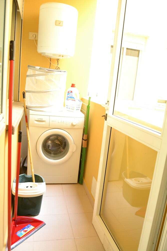 Apartamentos El M�dano, 3 Bedrooms, Pool, Balcony And Parking