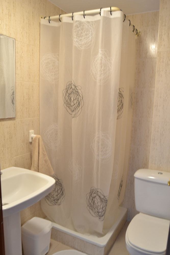 Apartamentos El M�dano, 3 Bedrooms, Pool, Balcony And Parking