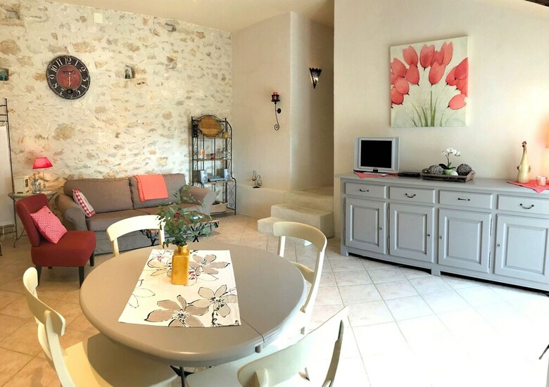 2 G�tes 1 Chambre, Pr�s de Cahors, Piscine, Wifi
