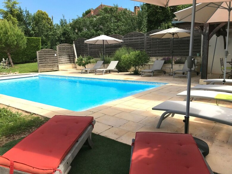 2 G�tes 1 Chambre, Pr�s de Cahors, Piscine, Wifi