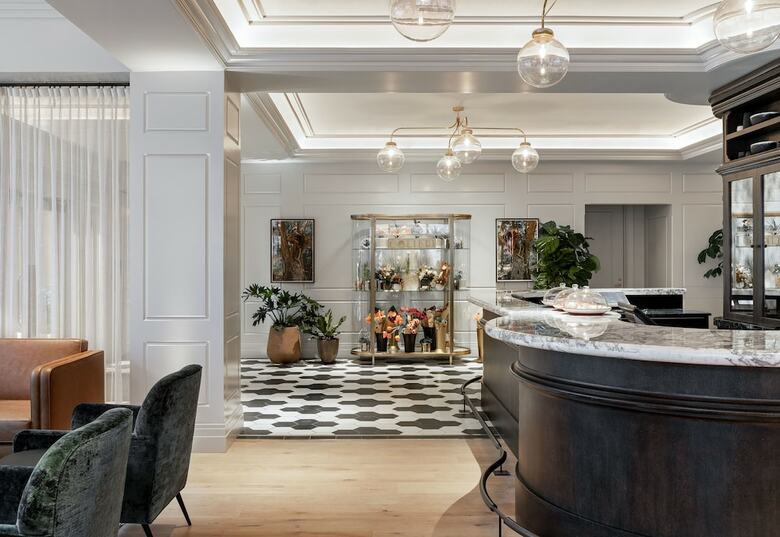 Hotel Woodlark