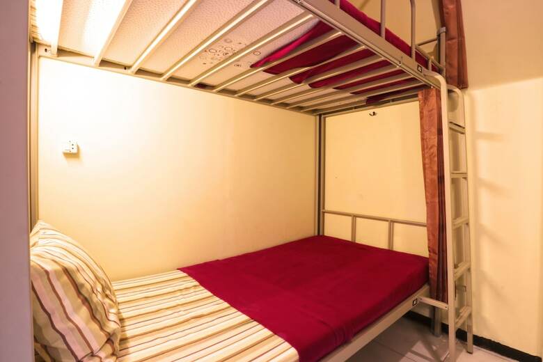 Hostal Pondok Backpacker City Square