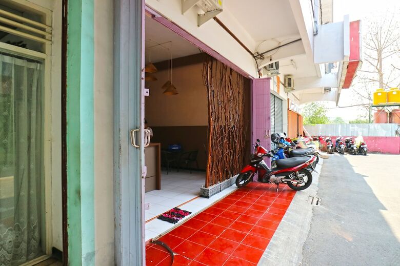 Hostal Pondok Backpacker City Square