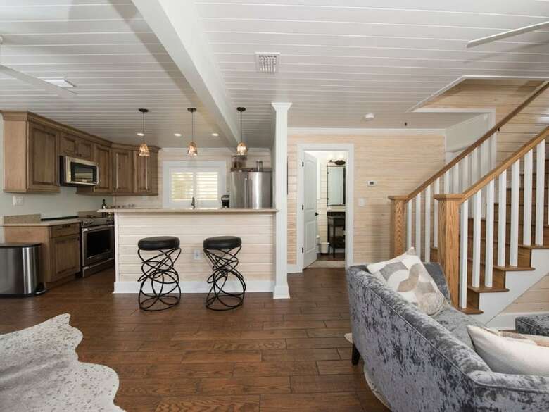 6west Beach Cottages
