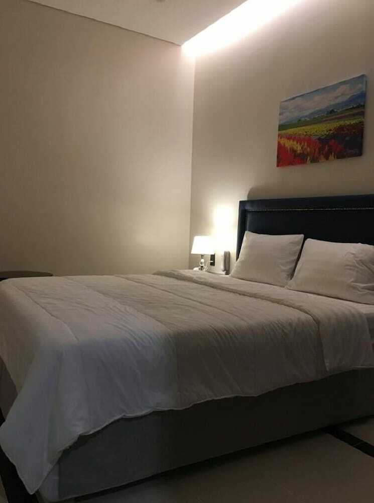 Thu Trang Beachfront Hotel