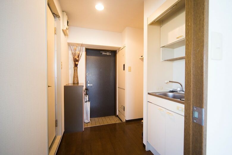 Hakata Apartment