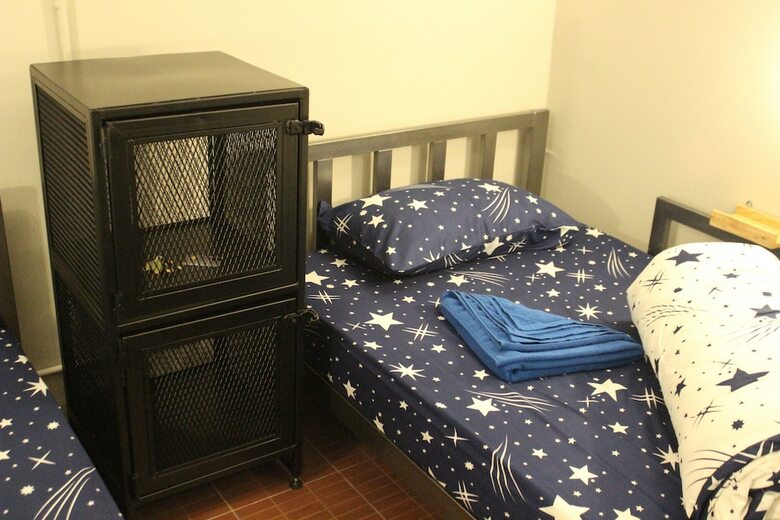 Hostal Enjoy House