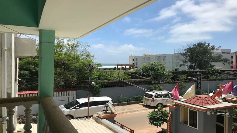 Hotel Goroomgo Tapati Villa Puri
