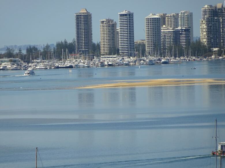 Apartamentos Beachfront Resort 2 Bedroom High Floor